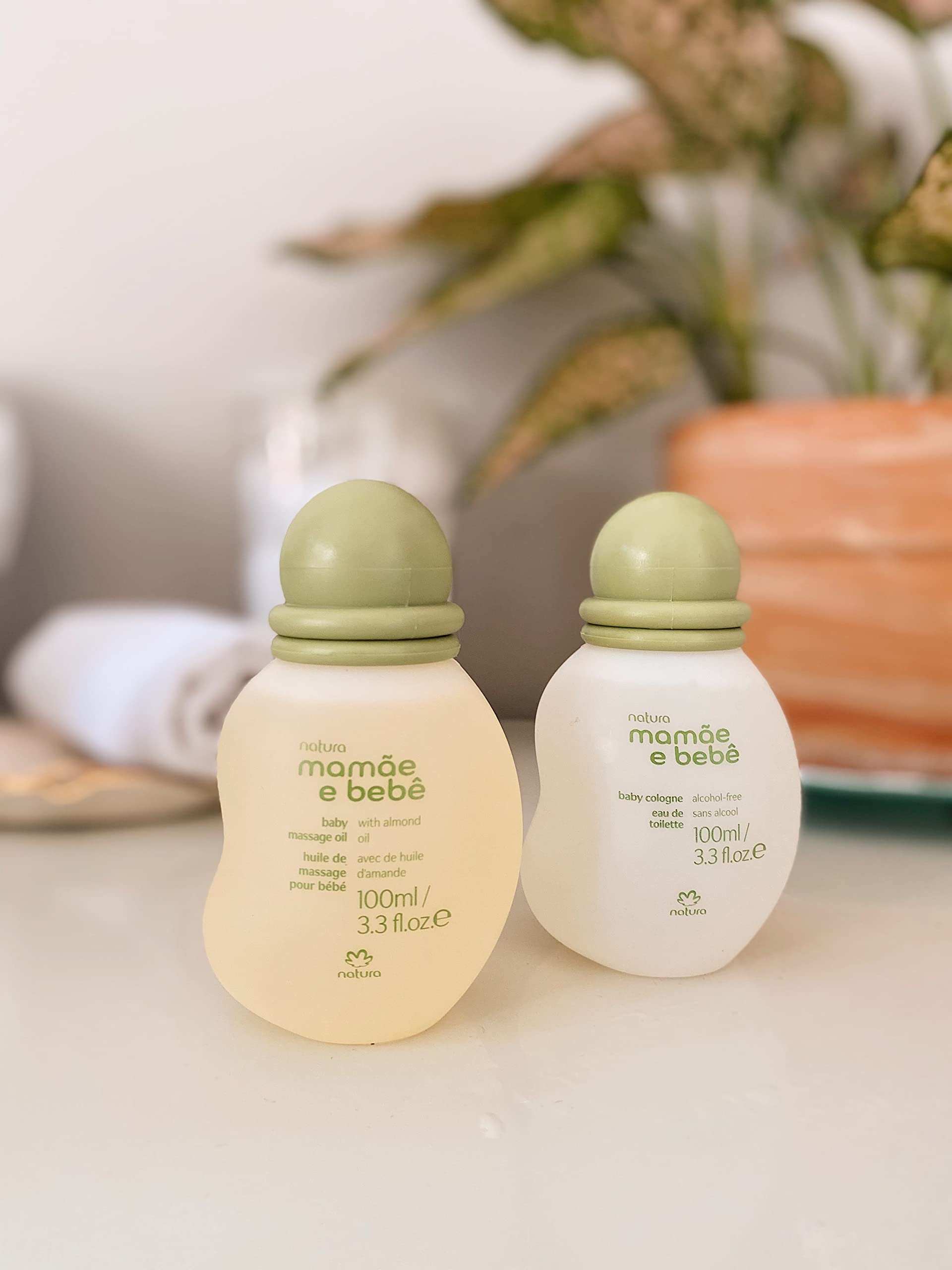 natura - Mamãe e Bebê Baby Massage Oil - 100% Vegan - Safe & Gentle Lightweight Formula - 99% Natural Origin - All Skin Types - Cruelty Free - Brazilian Beauty - Baby Essentials - 3.38 fl oz (100ml) - Image 9